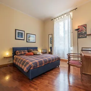 Domus Aurea & Colosseo Sweet Flat , Roma Italia
